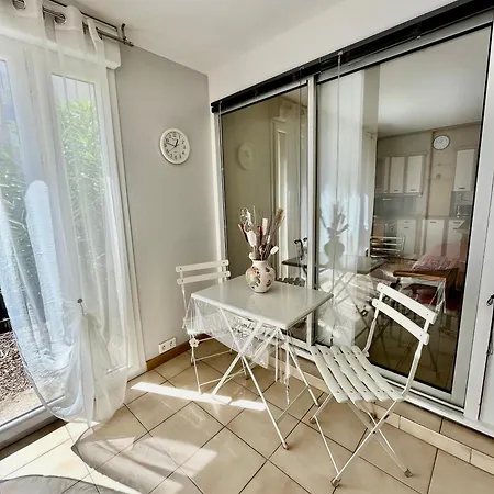 Apartman L'angle De La Rue - 4 Personnes - Terrasse