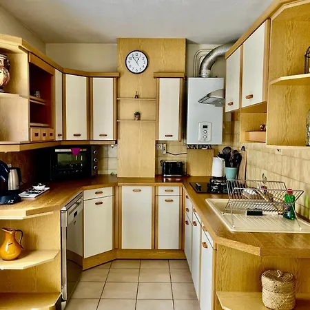 L'angle De La Rue - 4 Personnes - Terrasse Apartman Tarbes