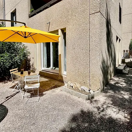 L'angle De La Rue - 4 Personnes - Terrasse * Tarbes
